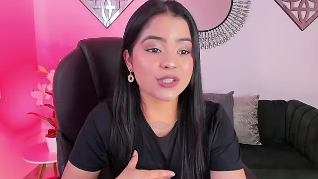 Layla Breezee online show from 02/08/26, 12:52