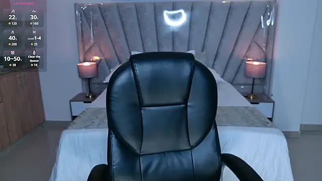 Snapshot of Layla_Breezee chatting on 06/16/26, 11:57 Layla Breezee online show from 06/16/26, 11:57