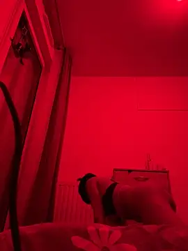 Sakura7575 online show from 10/16/25, 04:24