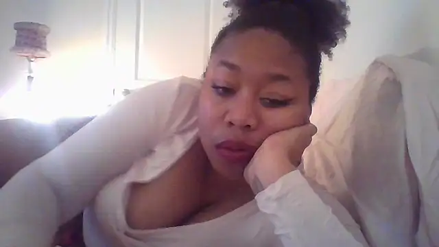 angeliquebelcali online show from 03/17/25, 12:19