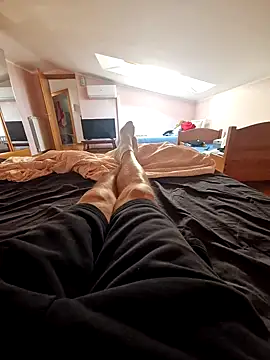 Snapshot of Velly82 chatting on 04/04/26, 02:25 Velly82 online show from 04/04/26, 02:25