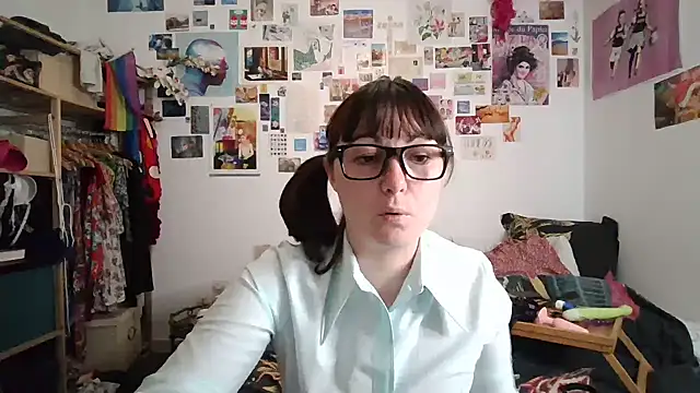 Snapshot of AdorahB3ll3 chatting on 03/10/25, 08:12 AdorahB3ll3 online show from 03/10/25, 08:12