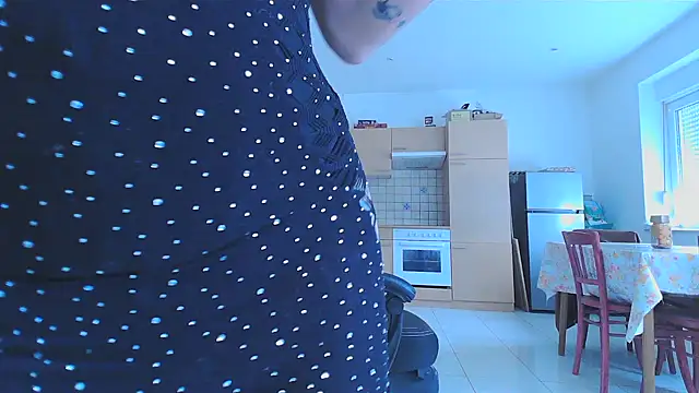 serena  vedette online show from 01/30/25, 02:25