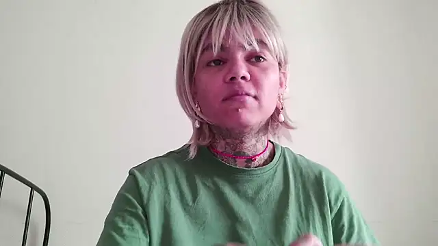 serena  vedette online show from 05/04/26, 08:21