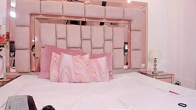 taliarussel online show from 01/22/25, 10:05