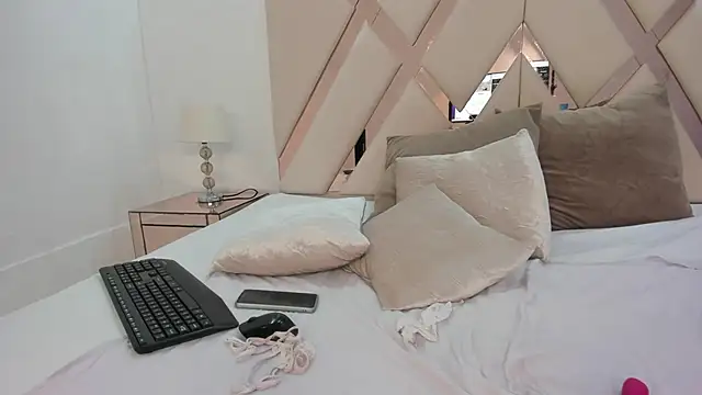 taliarussel online show from 02/28/25, 01:05