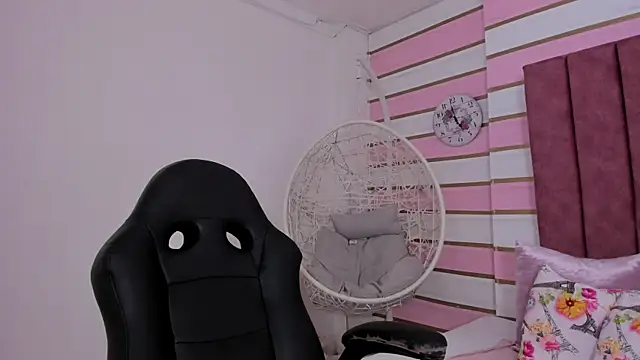 taliarussel online show from 03/12/25, 10:39