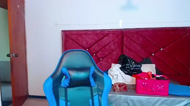 victoria adams07 online show from 03/23/26, 08:02