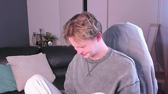 DemianEnglen online show from 10/15/25, 09:59