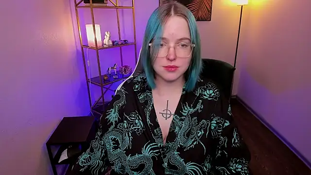 Snapshot of Manic_pixie_ chatting on 07/31/26, 03:00 Manic pixie online show from 07/31/26, 03:00