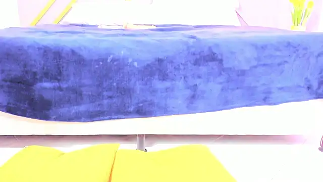 Alaia Colins online show from 02/10/25, 09:36