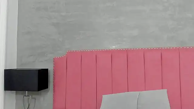 Alaia Colins online show from 11/22/25, 05:06