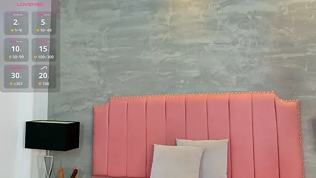 Alaia Colins online show from 03/18/26, 12:47