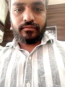 Snapshot of RaviRoy2326 chatting on 01/24/25, 06:35 RaviRoy2326 online show from 01/24/25, 06:35