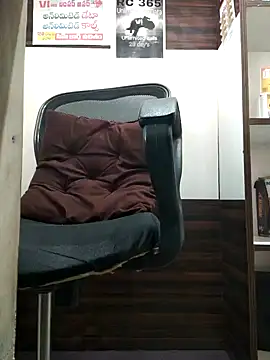 Snapshot of RaviRoy2326 chatting on 01/29/25, 04:05 RaviRoy2326 online show from 01/29/25, 04:05