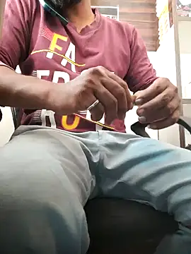 Snapshot of RaviRoy2326 chatting on 01/29/25, 09:55 RaviRoy2326 online show from 01/29/25, 09:55