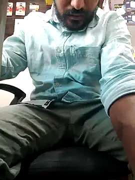 Snapshot of RaviRoy2326 chatting on 01/30/25, 04:27 RaviRoy2326 online show from 01/30/25, 04:27