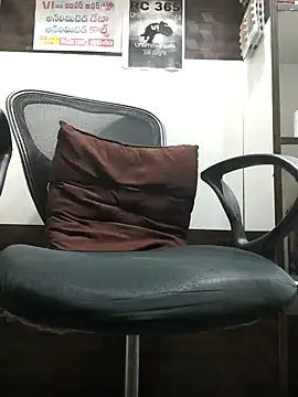 Snapshot of RaviRoy2326 chatting on 02/10/25, 12:18 RaviRoy2326 online show from 02/10/25, 12:18