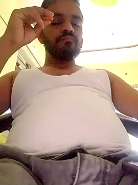 Snapshot of RaviRoy2326 chatting on 02/22/25, 09:45 RaviRoy2326 online show from 02/22/25, 09:45