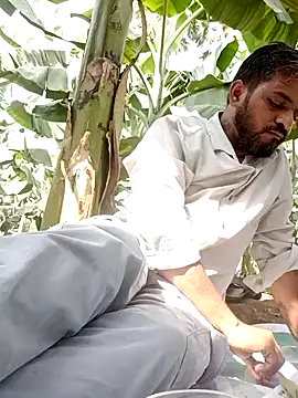 Snapshot of RaviRoy2326 chatting on 02/23/25, 05:18 RaviRoy2326 online show from 02/23/25, 05:18