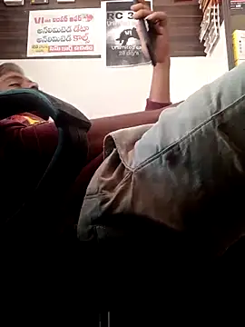 Snapshot of RaviRoy2326 chatting on 02/25/25, 09:31 RaviRoy2326 online show from 02/25/25, 09:31