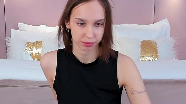 SandraTucker online show from 03/08/26, 02:59