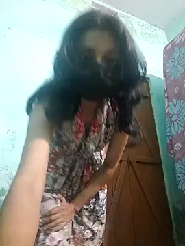 Snapshot of Bong-lady chatting on 02/07/25, 08:11 Bong-lady online show from 02/07/25, 08:11