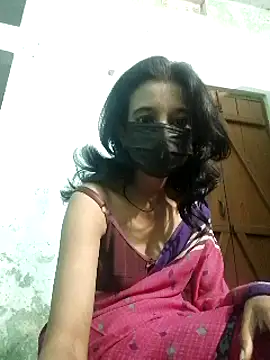 Snapshot of Bong-lady chatting on 03/05/25, 07:27 Bong-lady online show from 03/05/25, 07:27