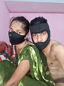 Snapshot of USHA_BHABHI chatting on 07/10/26, 11:18 USHA BHABHI online show from 07/10/26, 11:18