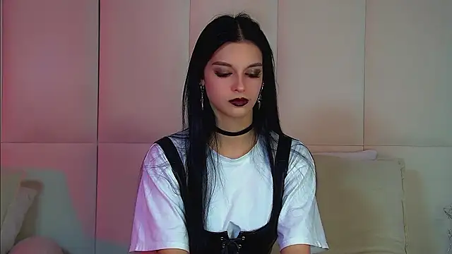 BeverlyMost online show from 03/18/26, 06:55