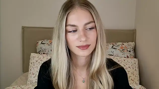 Snapshot of GabriellaOlsen chatting on 09/24/25, 10:51 GabriellaOlsen online show from 09/24/25, 10:51