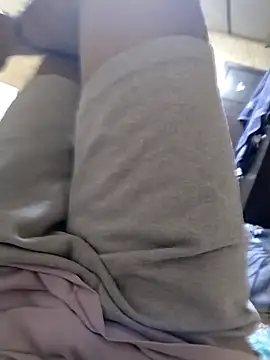 knightwolf9935 online show from 10/23/25, 03:50