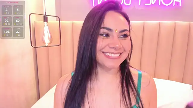 Naomymonroe  online show from 11/13/25, 09:47