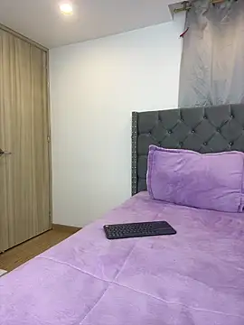 KarlaWild online show from 03/21/25, 04:49