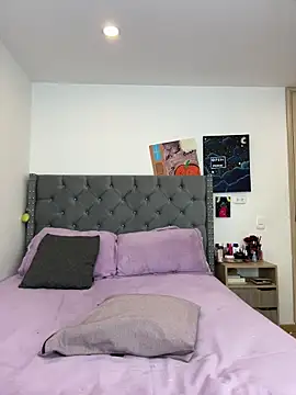 KarlaWild online show from 11/11/25, 10:32