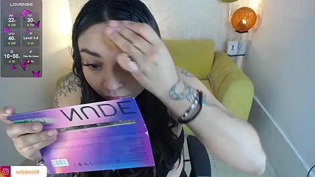 natyk m online show from 02/18/25, 01:00