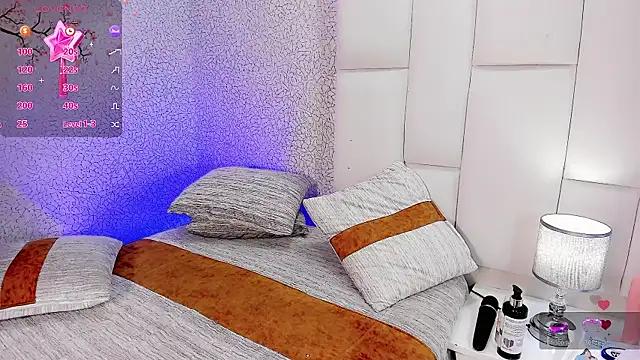 Angeles Busst online show from 03/31/26, 08:53