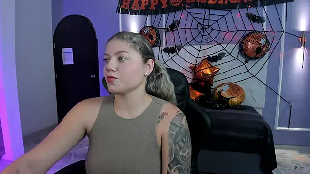 alaia greyy online show from 10/18/25, 12:50