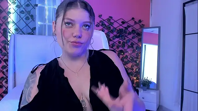 alaia greyy online show from 03/28/26, 01:33