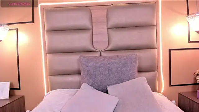 CAYLINCOLLINS online show from 03/13/25, 06:48