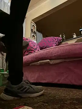 aebaleek2505 online show from 02/18/25, 03:21