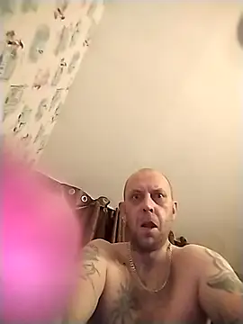 MaxDevilWhite online show from 11/15/25, 12:08