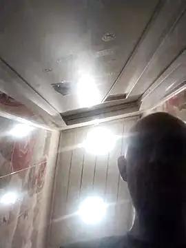 MaxDevilWhite online show from 03/18/26, 07:06