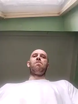 MaxDevilWhite online show from 04/18/26, 09:24