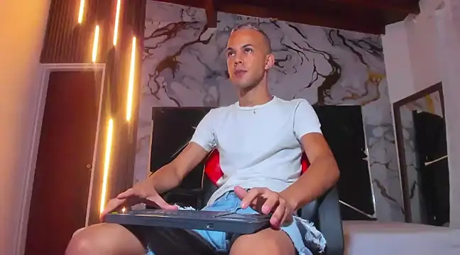 Jeremmy Love online show from 03/09/25, 01:04