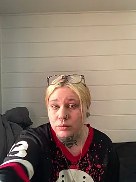 daisydukes666 online show from 02/20/25, 03:41