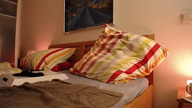 hans895 online show from 11/28/25, 07:22