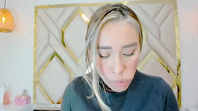 Lannajansen online show from 02/04/25, 04:50