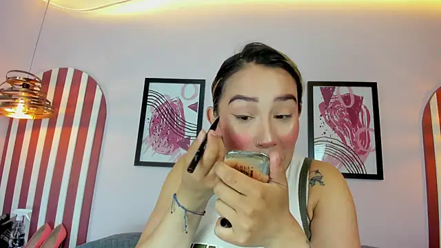 Lannajansen online show from 09/20/25, 01:45