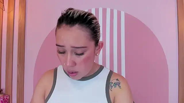 Lannajansen online show from 03/25/26, 01:28